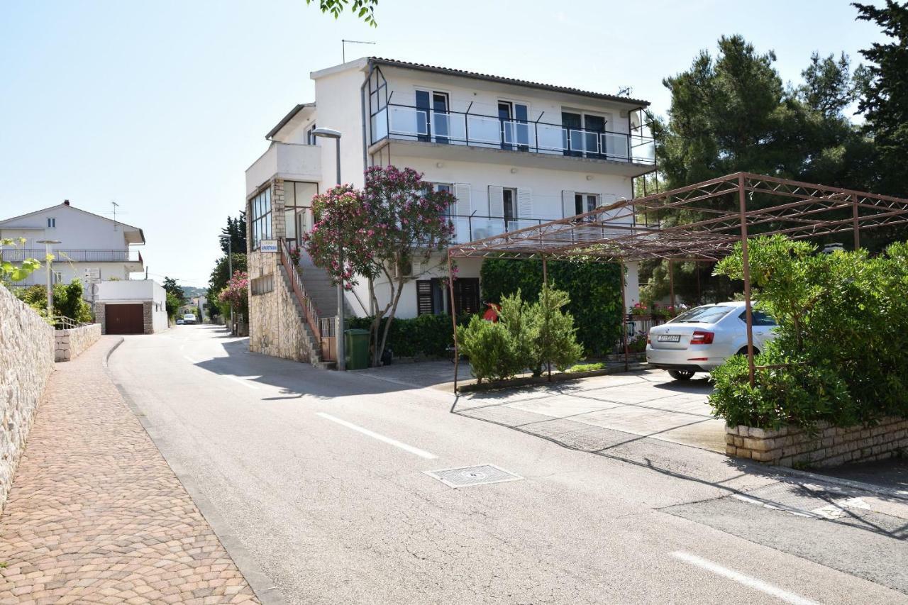 Apartment Maria Примоштен Экстерьер фото